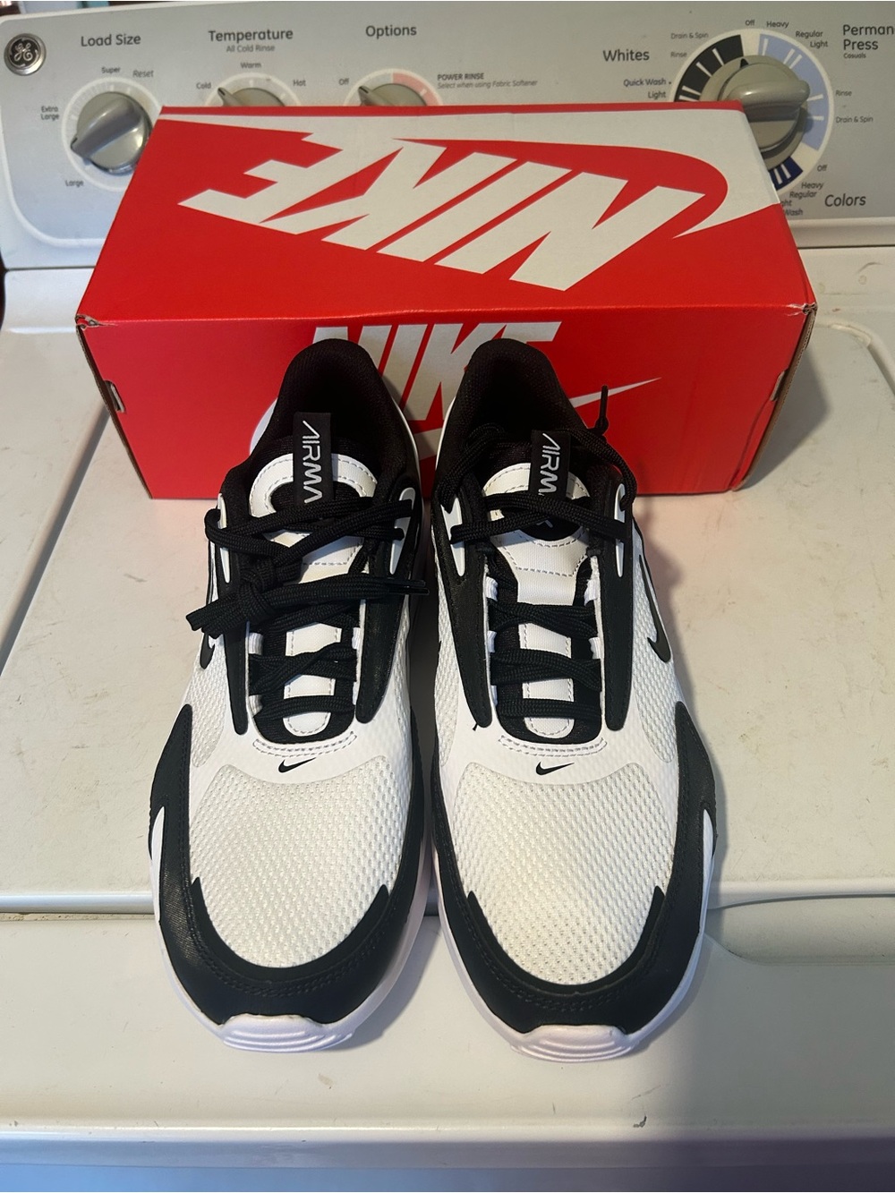Nike Air Max women’s  Running Shoes - Black & White